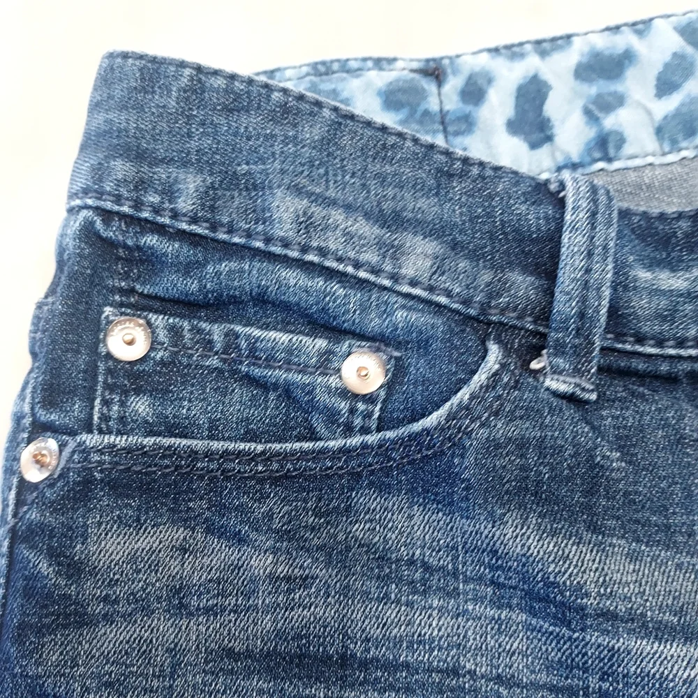 Express Blue Denim Cuffed Shorts. Size 0